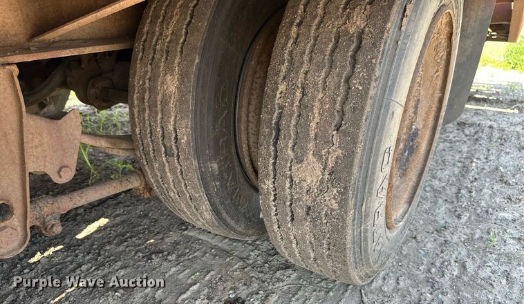 image for item EB2754 2004 Towmaster equipment trailer