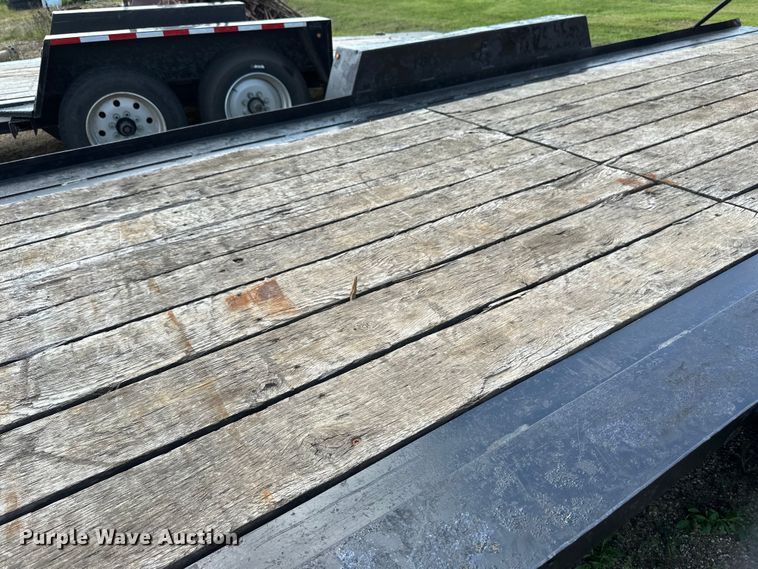 image for item EB2897 2019 Towmaster T16D equipment trailer