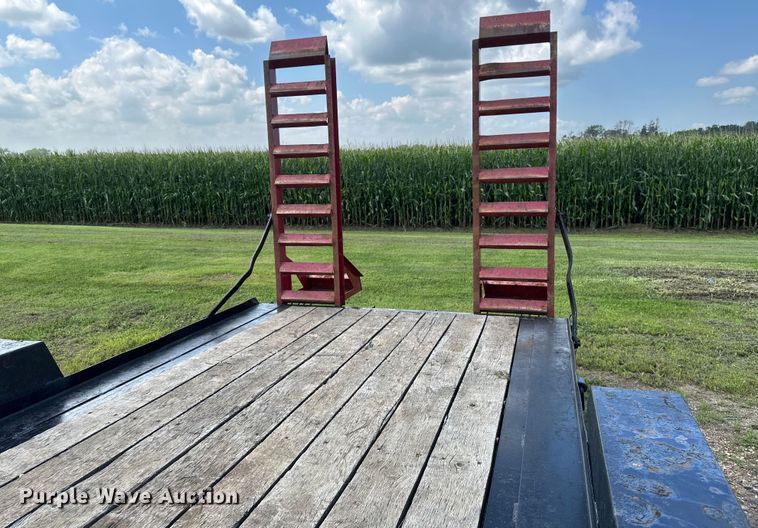 image for item EB2897 2019 Towmaster T16D equipment trailer