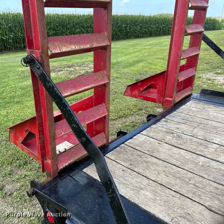 image for item EB2897 2019 Towmaster T16D equipment trailer