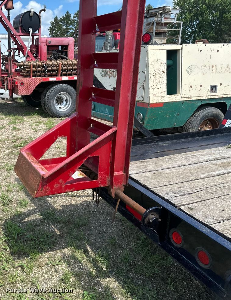 image for item EB2897 2019 Towmaster T16D equipment trailer