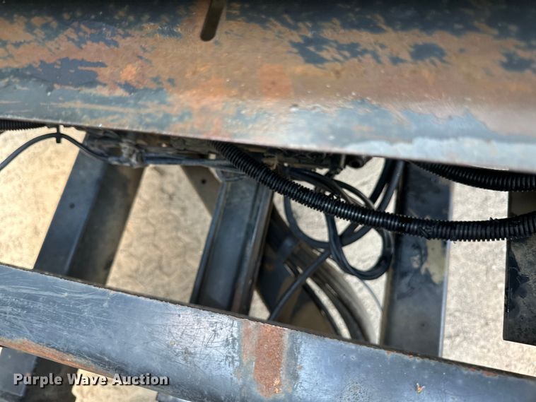 image for item EB2900 1999 International 2674 vacuum truck