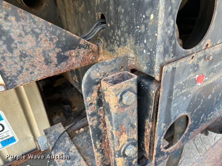 image for item EB2900 1999 International 2674 vacuum truck