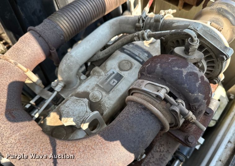 image for item EB2900 1999 International 2674 vacuum truck