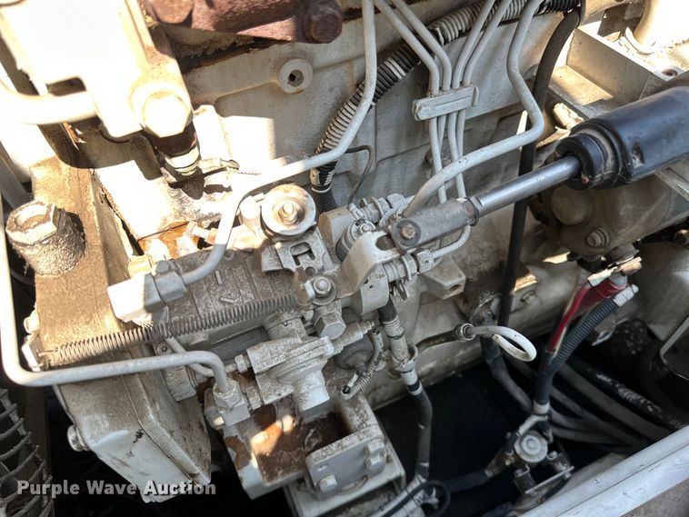 image for item EB2900 1999 International 2674 vacuum truck