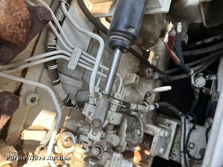 image for item EB2900 1999 International 2674 vacuum truck