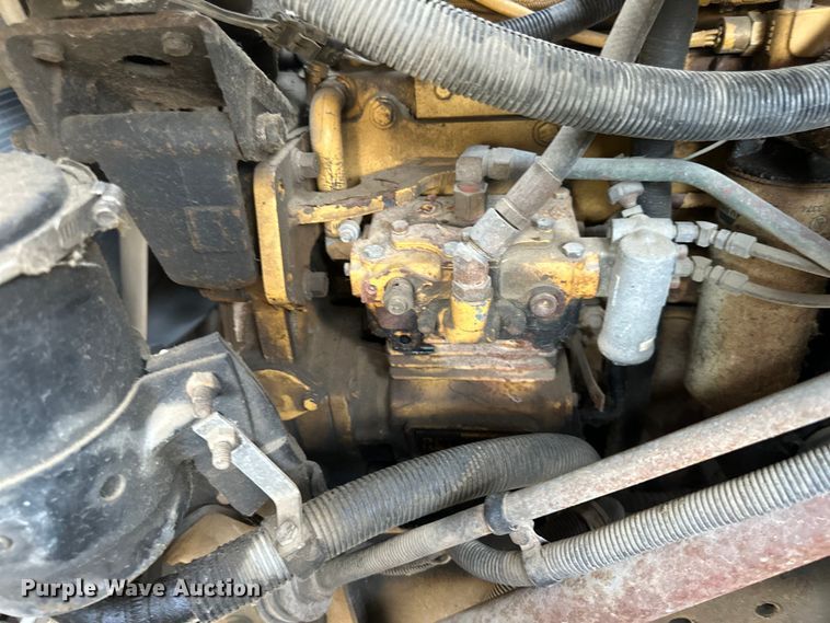 image for item EB2900 1999 International 2674 vacuum truck