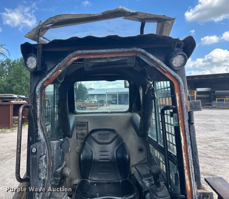 image for item EB2910 2012 Caterpillar 226B3 skid steer loader