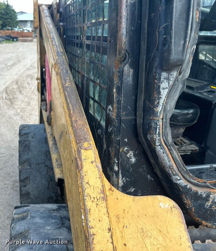 image for item EB2910 2012 Caterpillar 226B3 skid steer loader