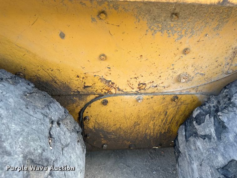 image for item EB2910 2012 Caterpillar 226B3 skid steer loader