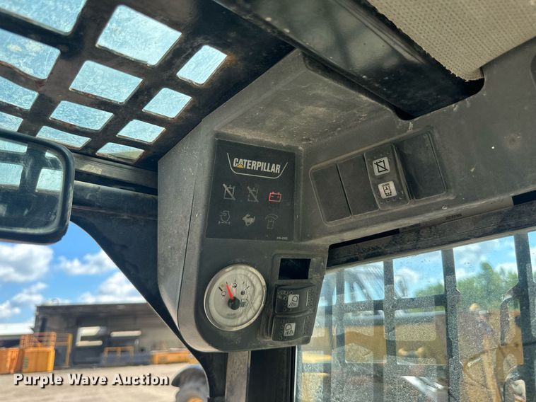 image for item EB2910 2012 Caterpillar 226B3 skid steer loader