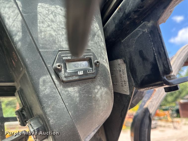 image for item EB2910 2012 Caterpillar 226B3 skid steer loader