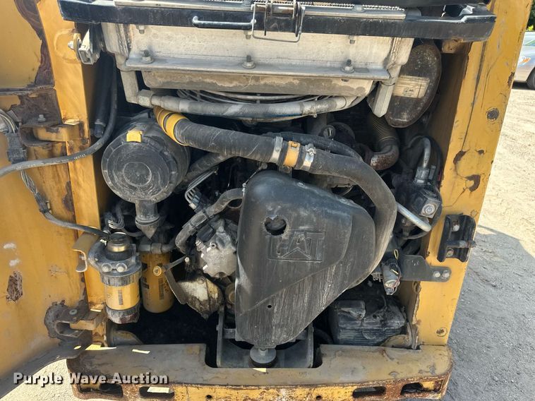 image for item EB2910 2012 Caterpillar 226B3 skid steer loader