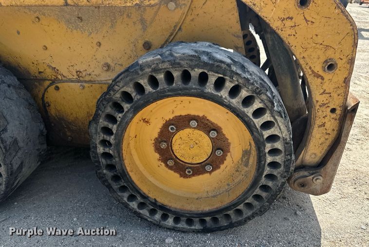 image for item EB2910 2012 Caterpillar 226B3 skid steer loader