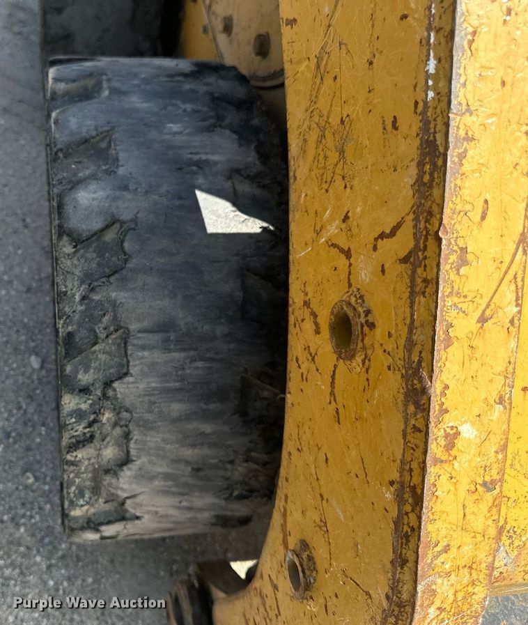 image for item EB2910 2012 Caterpillar 226B3 skid steer loader