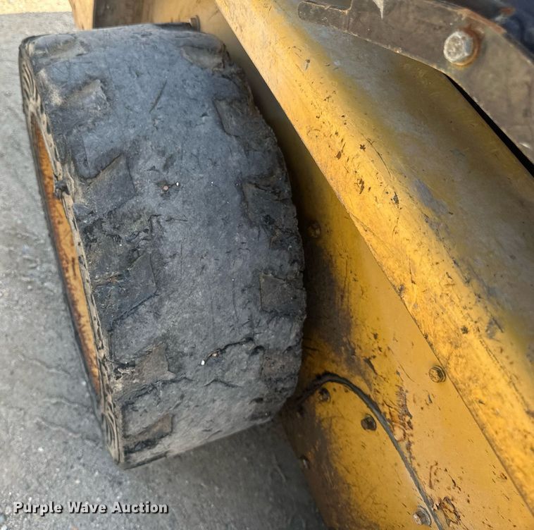 image for item EB2910 2012 Caterpillar 226B3 skid steer loader