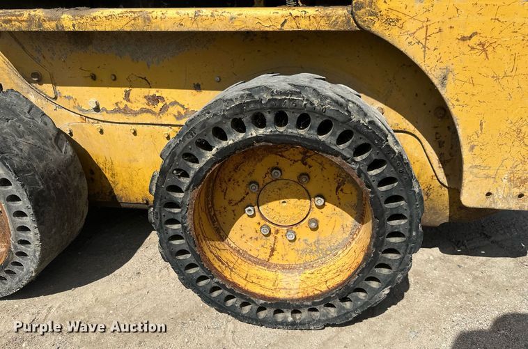 image for item EB2910 2012 Caterpillar 226B3 skid steer loader