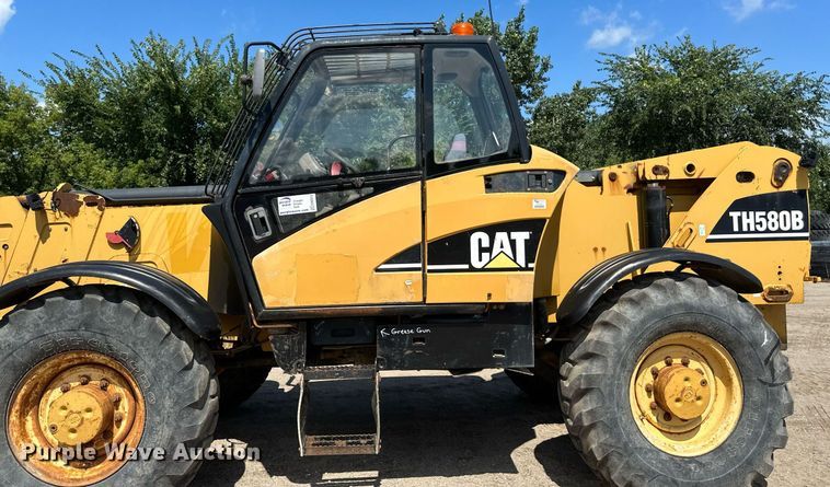 image for item EB2912 2005 Caterpillar TH580B telehandler