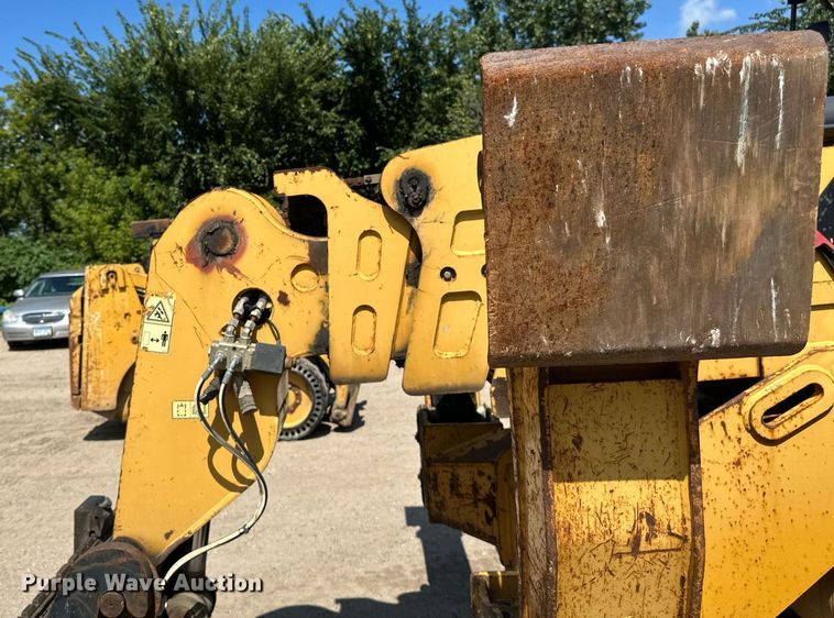 image for item EB2912 2005 Caterpillar TH580B telehandler