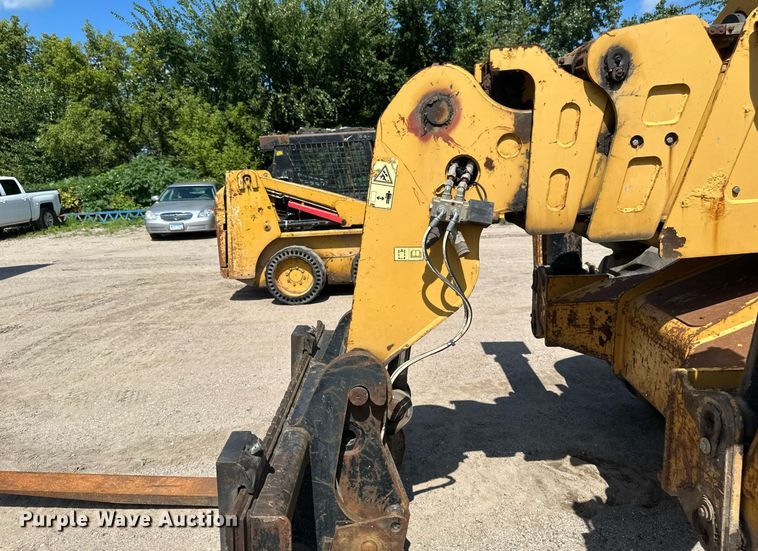 image for item EB2912 2005 Caterpillar TH580B telehandler
