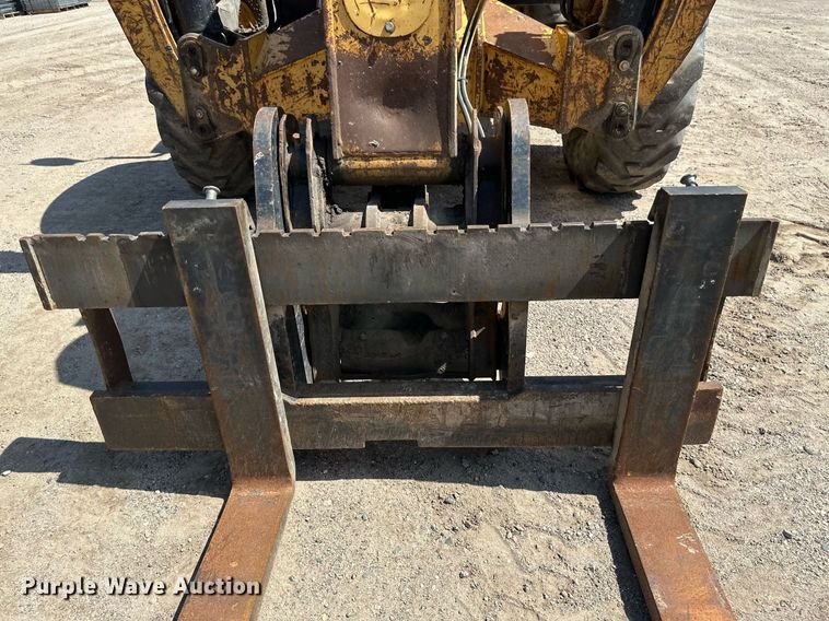 image for item EB2912 2005 Caterpillar TH580B telehandler