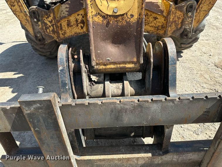 image for item EB2912 2005 Caterpillar TH580B telehandler