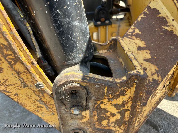 image for item EB2912 2005 Caterpillar TH580B telehandler