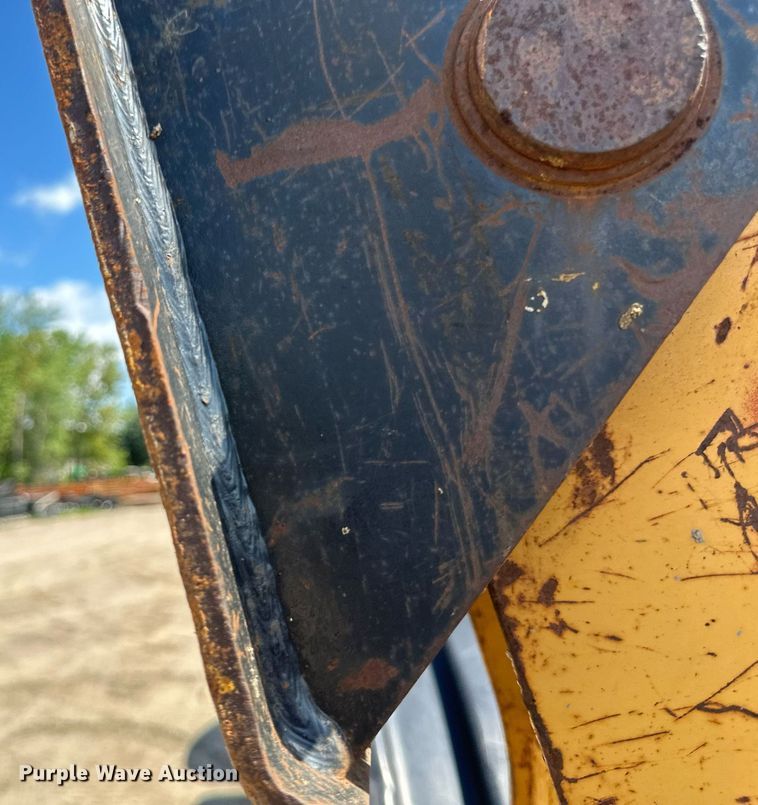 image for item EB2912 2005 Caterpillar TH580B telehandler