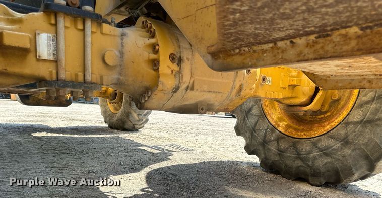 image for item EB2912 2005 Caterpillar TH580B telehandler