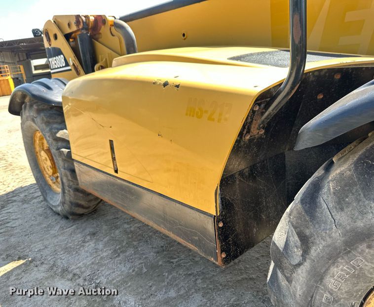 image for item EB2912 2005 Caterpillar TH580B telehandler