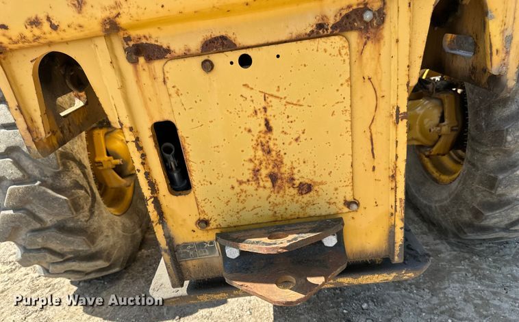 image for item EB2912 2005 Caterpillar TH580B telehandler