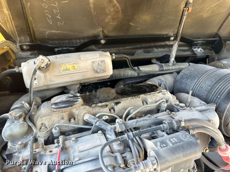 image for item EB2912 2005 Caterpillar TH580B telehandler