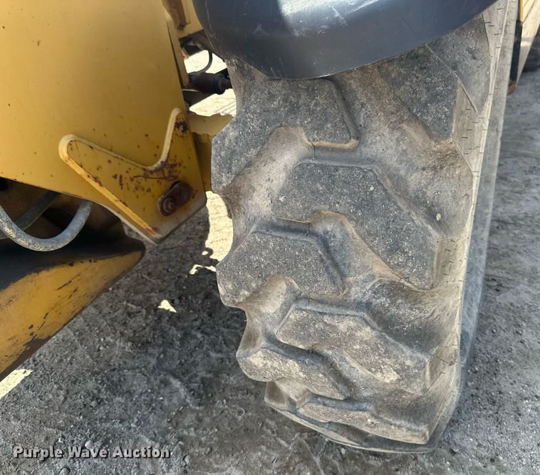 image for item EB2912 2005 Caterpillar TH580B telehandler