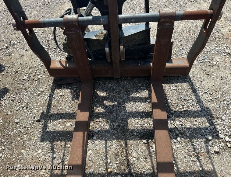 image for item EB2912 2005 Caterpillar TH580B telehandler