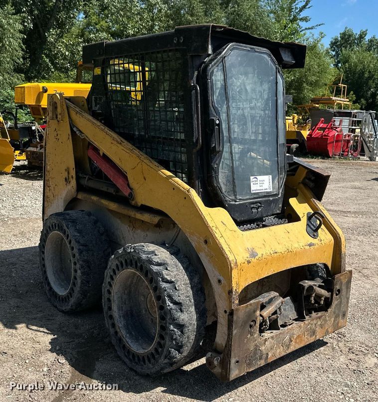 MINI CARGADOR SOBRE RUEDAS 2012 CATERPILLAR 226B3