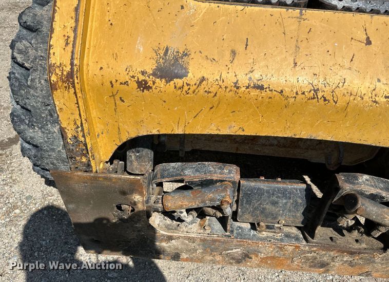 image for item EB2913 2012 Caterpillar 226B3 skid steer loader