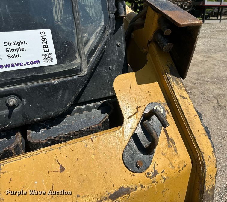 image for item EB2913 2012 Caterpillar 226B3 skid steer loader