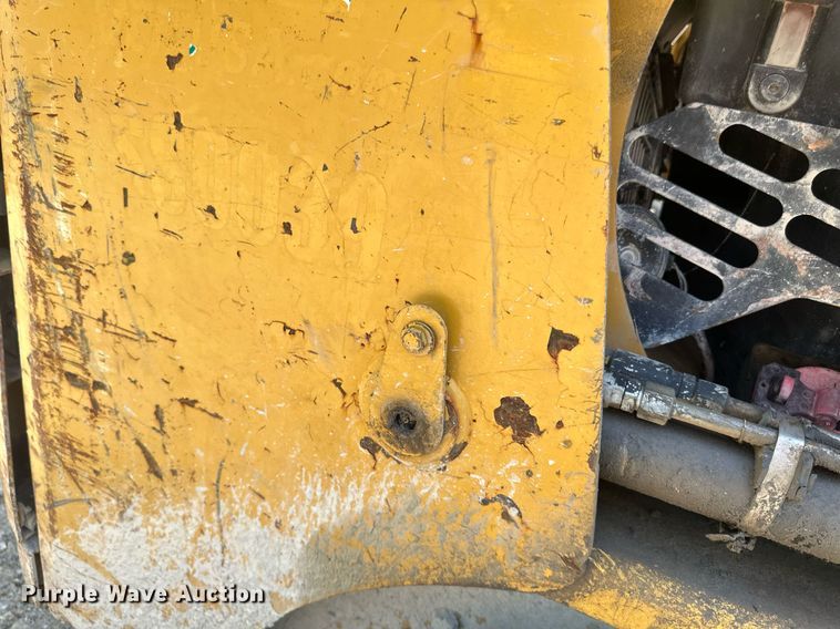 image for item EB2913 2012 Caterpillar 226B3 skid steer loader