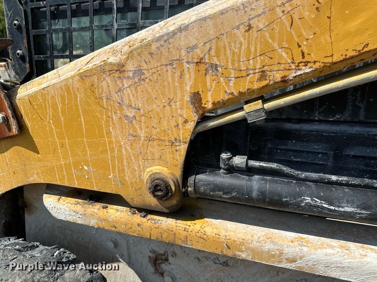 image for item EB2913 2012 Caterpillar 226B3 skid steer loader