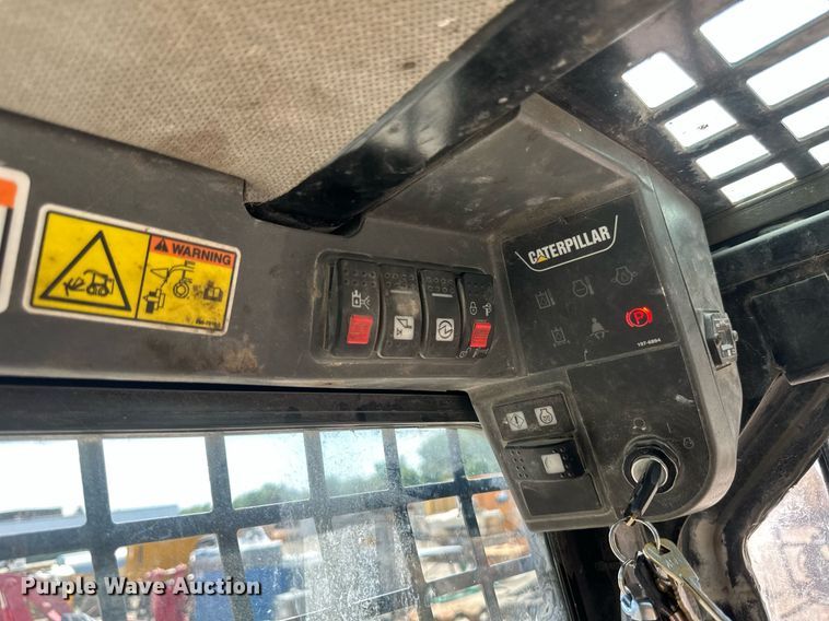 image for item EB2913 2012 Caterpillar 226B3 skid steer loader