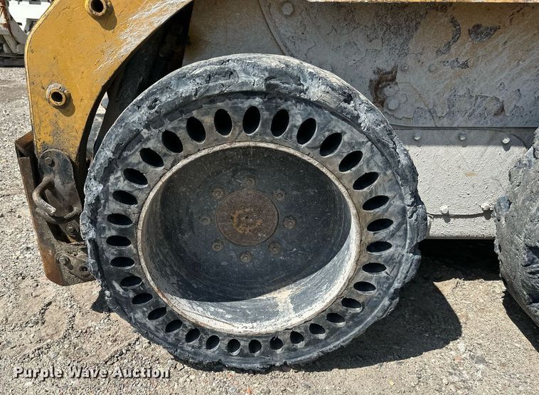 image for item EB2913 2012 Caterpillar 226B3 skid steer loader