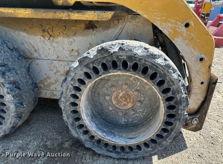 image for item EB2913 2012 Caterpillar 226B3 skid steer loader