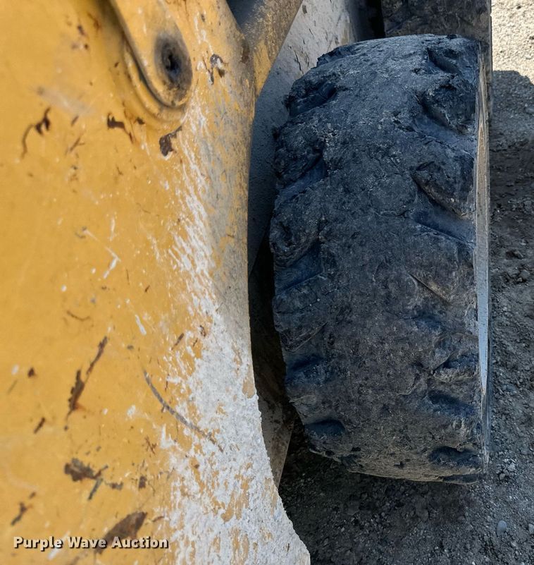 image for item EB2913 2012 Caterpillar 226B3 skid steer loader