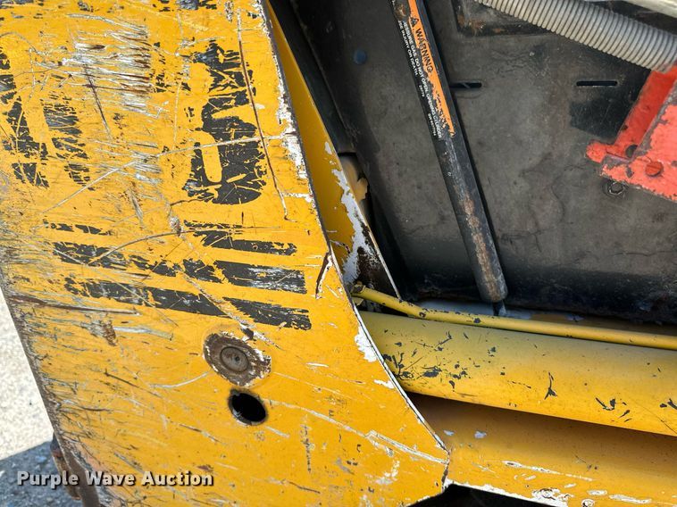 image for item EB2916 2007 Bobcat 463 skid steer loader