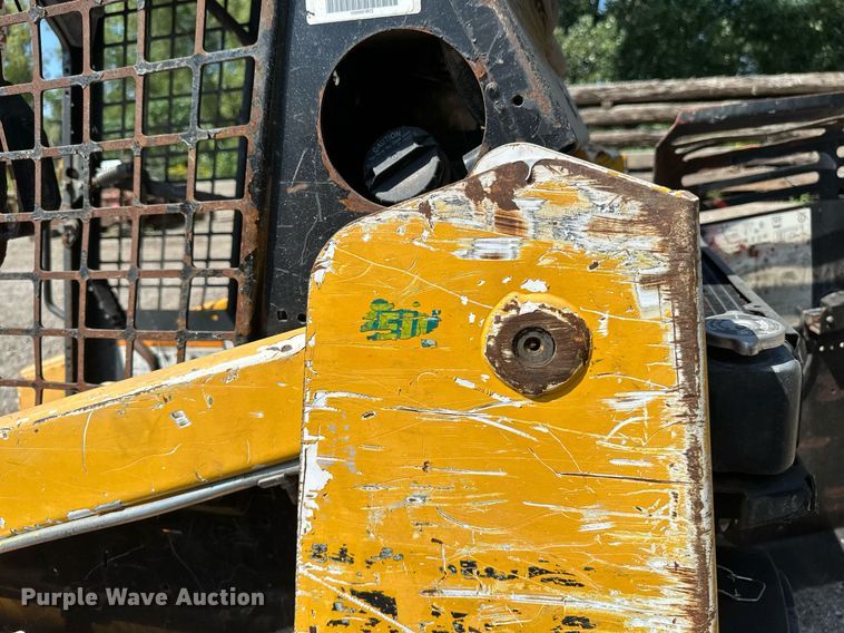 image for item EB2916 2007 Bobcat 463 skid steer loader