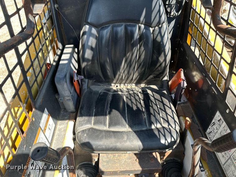 image for item EB2916 2007 Bobcat 463 skid steer loader