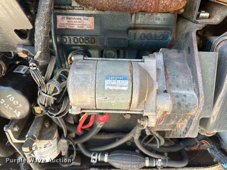 image for item EB2916 2007 Bobcat 463 skid steer loader