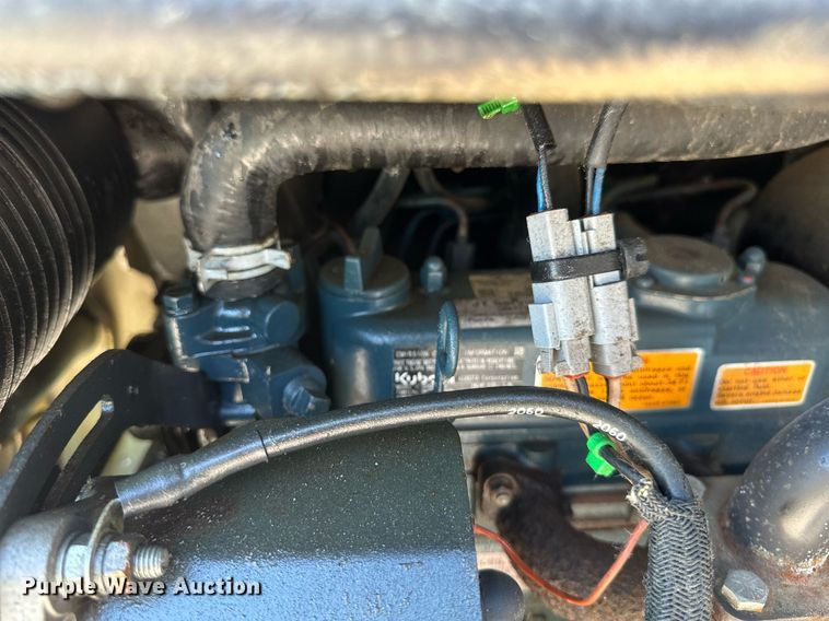 image for item EB2916 2007 Bobcat 463 skid steer loader