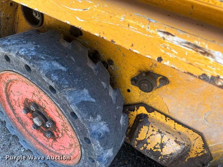 image for item EB2916 2007 Bobcat 463 skid steer loader