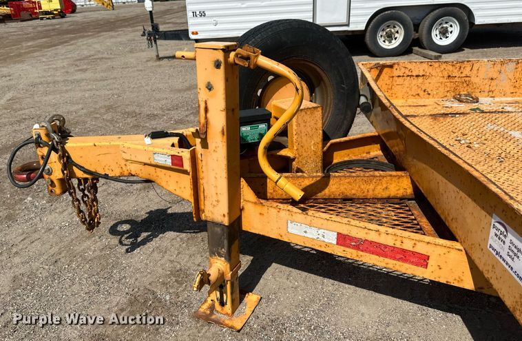 image for item EB2917 1994 Felling FT-12 equipment trailer
